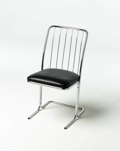 Front view of Ray Chair