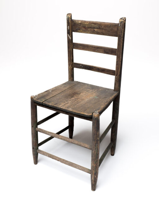 Front view of 3-Pane Wood Chair