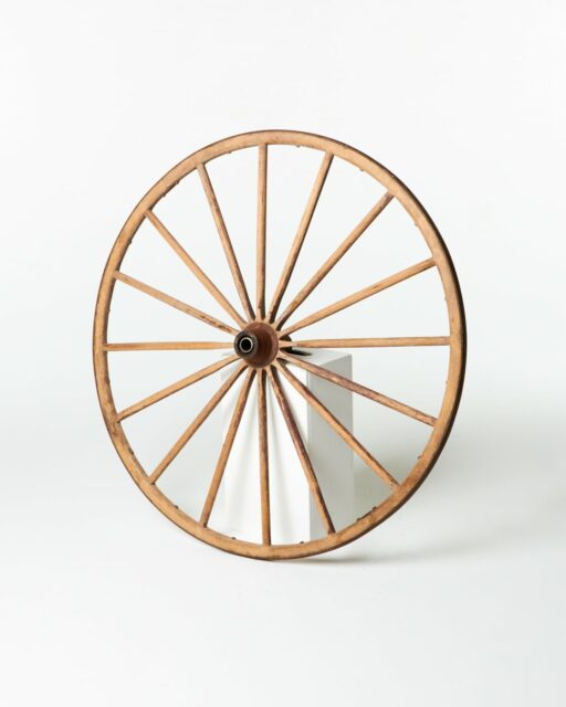 Front view of Middlegate Large Wagon Wheel