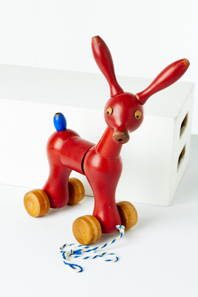 sauder pinwheel rolling toy box