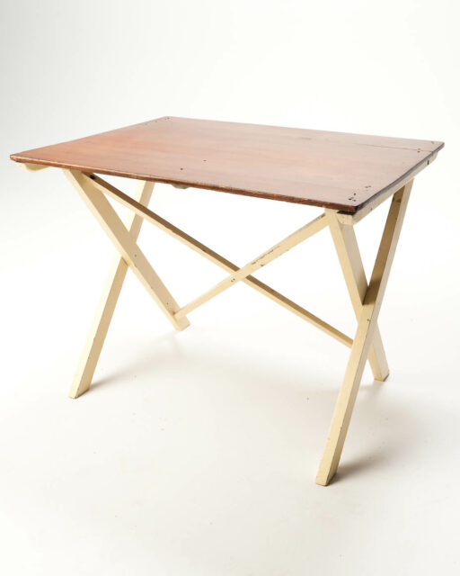 Front view of Hinge Collapsible Table