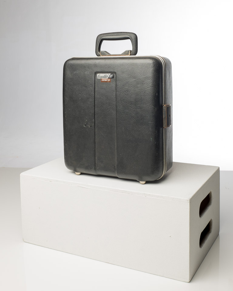 piuellia black hard case