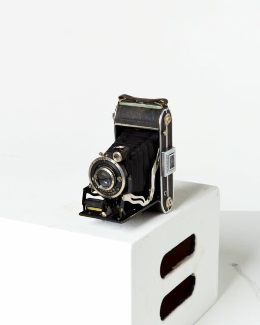 Front view of Compur Folding Camera