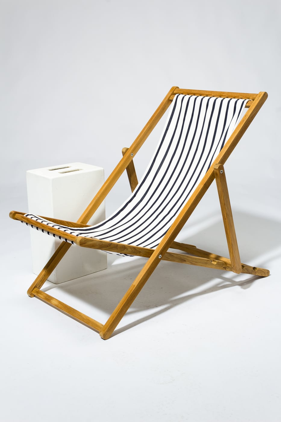 Simple Fabric Sling Beach Chair 