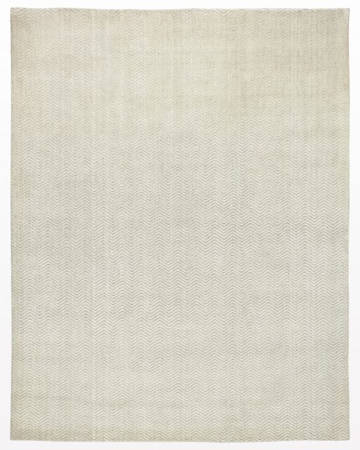 Front view of Osman 8 x 10′ Foot Rug