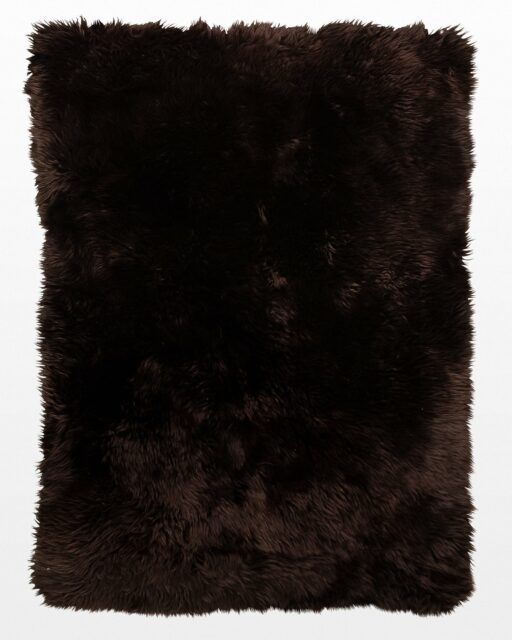 Front view of Willow 4 x 6′ Foot Sheepskin Fur Rug