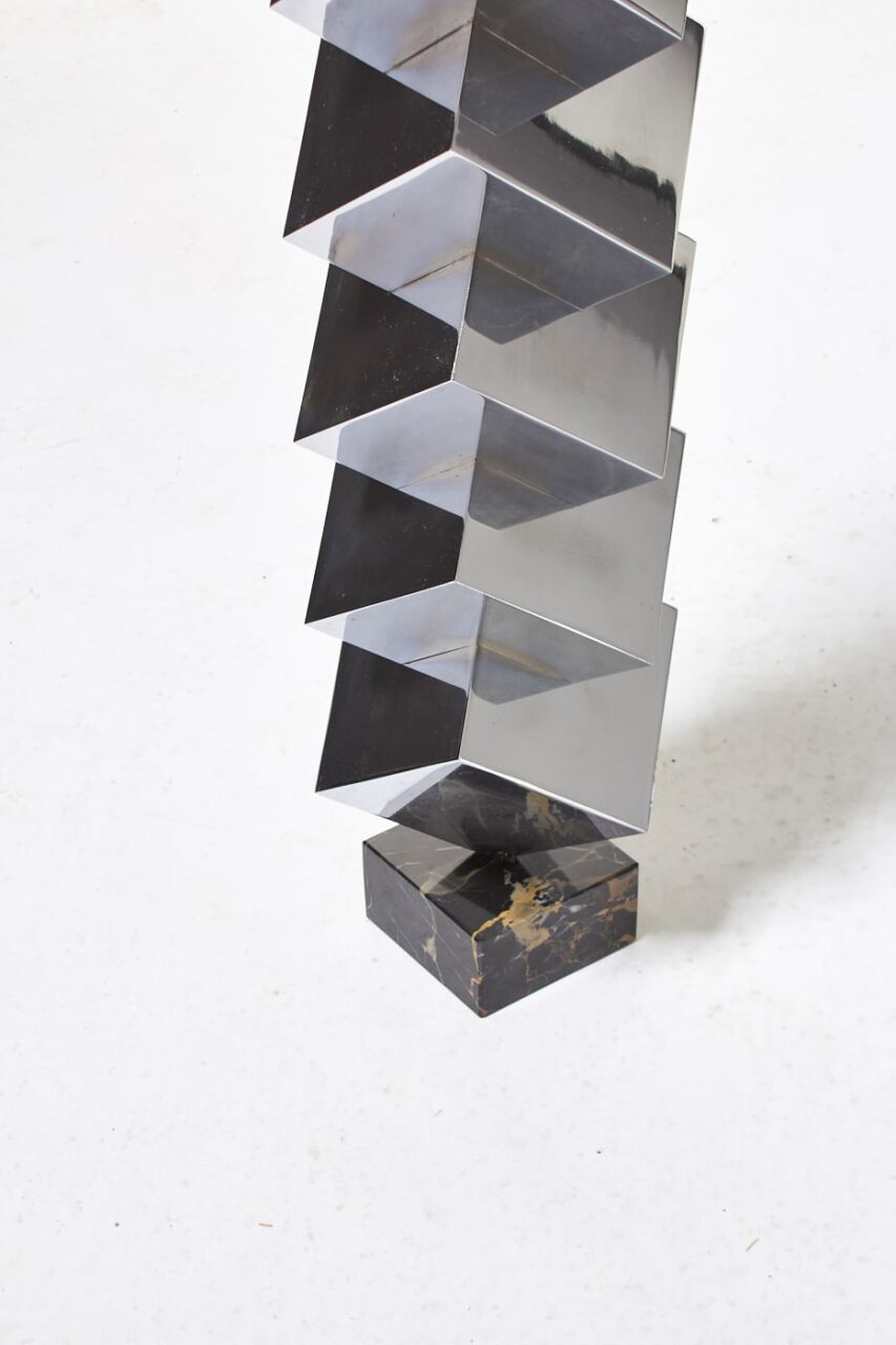 Stacked Cubes Metal