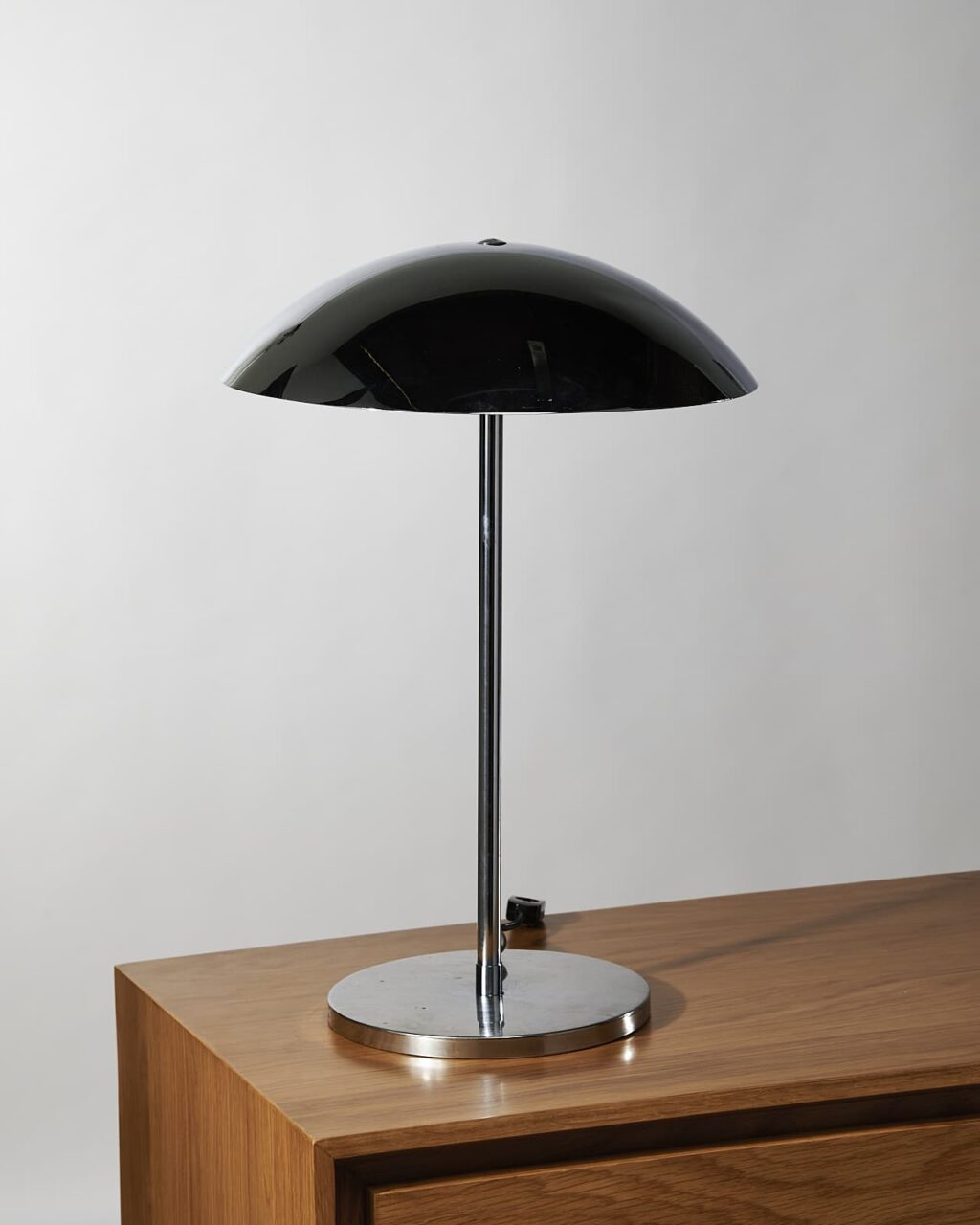 natuurpark stem Boos worden LT128 Chrome Dome Table Lamp Prop Rental - ACME Brooklyn