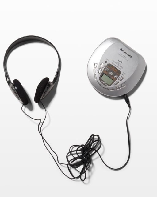 MU237 Turner Walkman Cassette Player with Headphones Prop Rental - ACME  Brooklyn